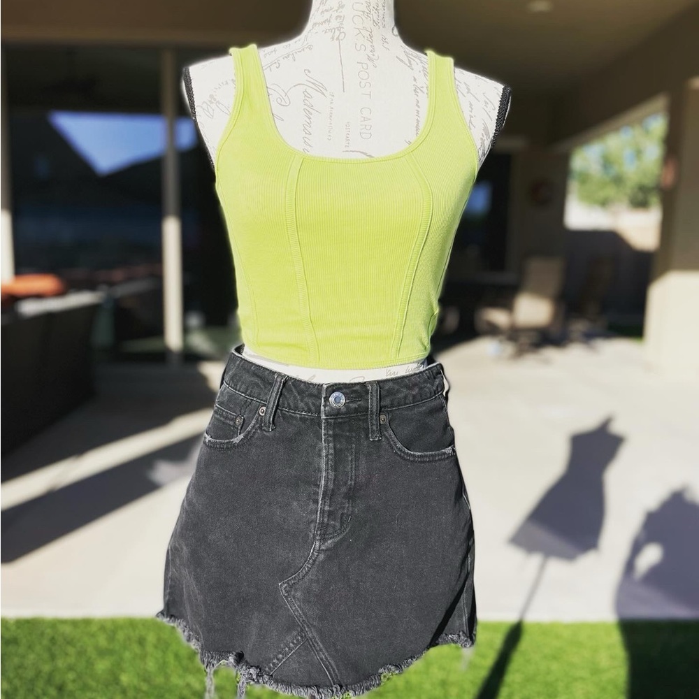 American Eagle Black Crooked Skirt size 2